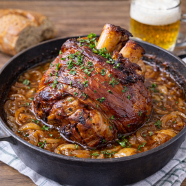 Ciolan de porc la cuptor cu bere