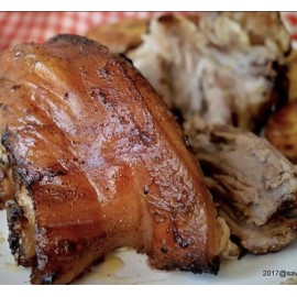 Ciolan de porc la cuptor cu bere