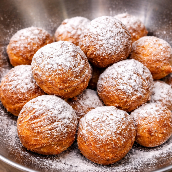 Gogoși cu gem și smântână