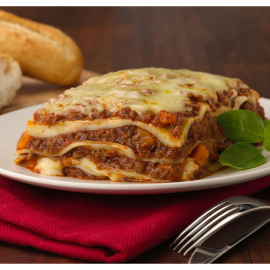 Lasagna cu carne de vită la cuptor