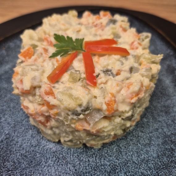 Salată de boeuf carne de pui