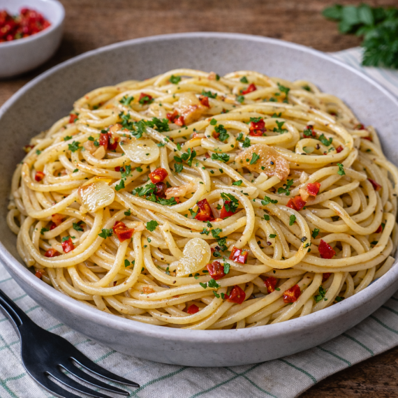 Spaghetti Aglio, Olio e Peperencino